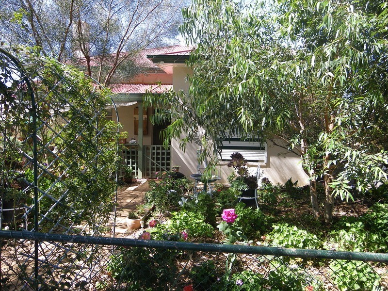 8 Collins  Street, Jamestown SA 5491