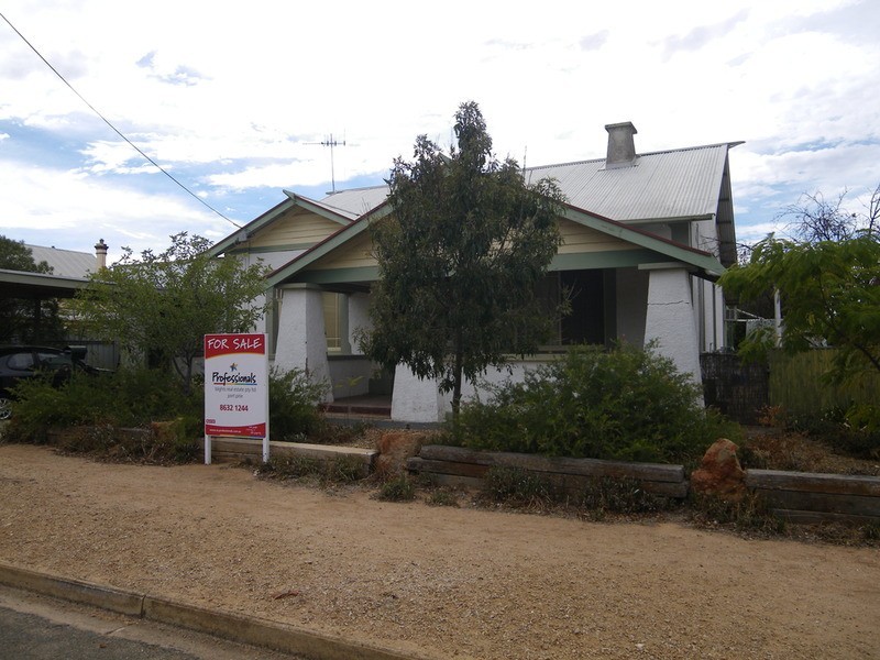 41 Sixth  Street, Gladstone SA 5473