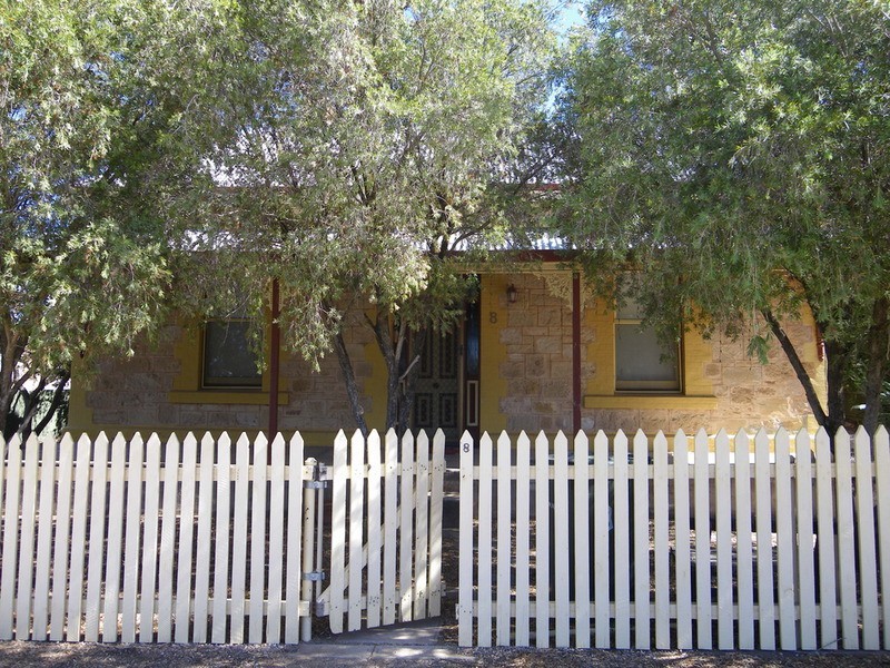 8 Sixth Street, Gladstone SA 5473