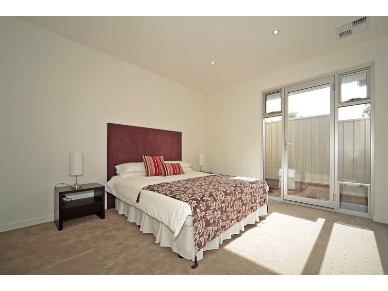 171 Military Road, Tennyson SA 5022