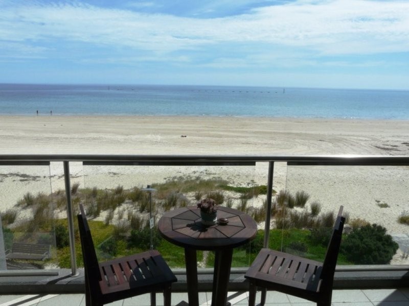 120/16 Holdfast Promenade, Glenelg SA 5045