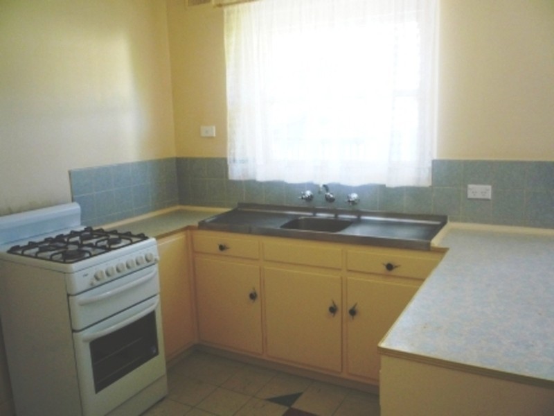 21 Clearview Crescent, Clearview SA 5085