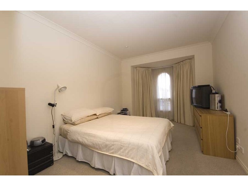 72 Sanctuary Drive, Mawson Lakes SA 5095