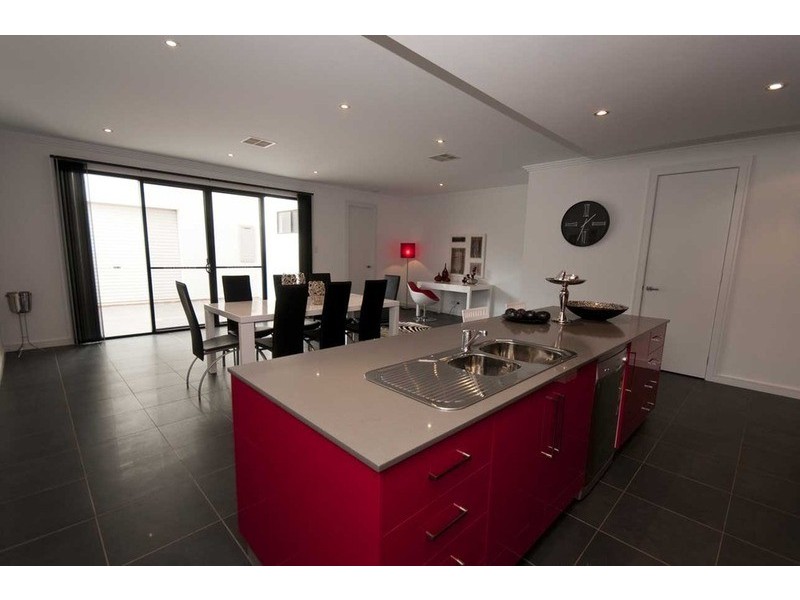 12 Ridley Street, Mawson Lakes SA 5095