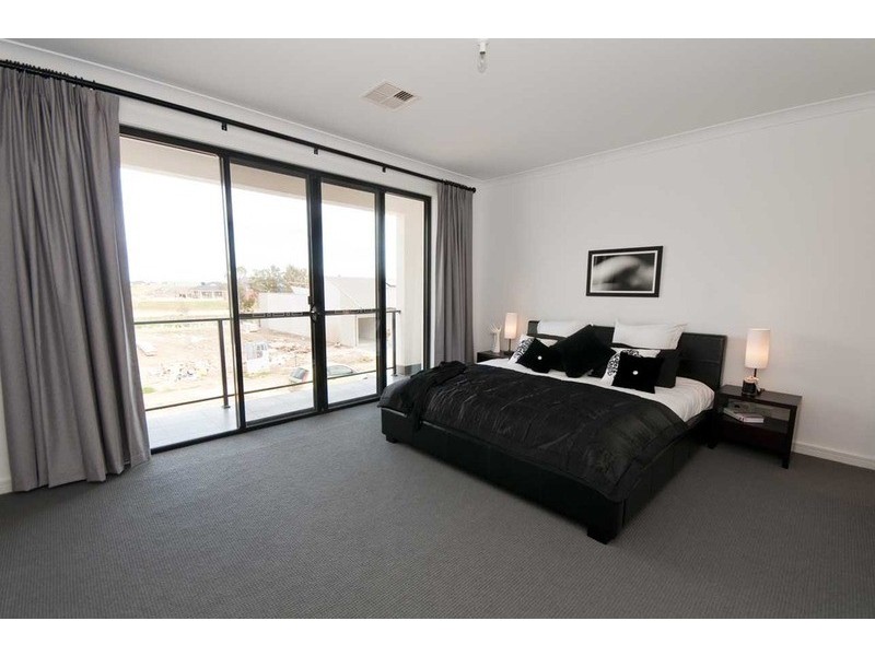 12 Ridley Street, Mawson Lakes SA 5095