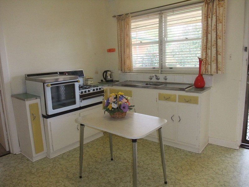 4 Water Street, Kensington Park SA 5068