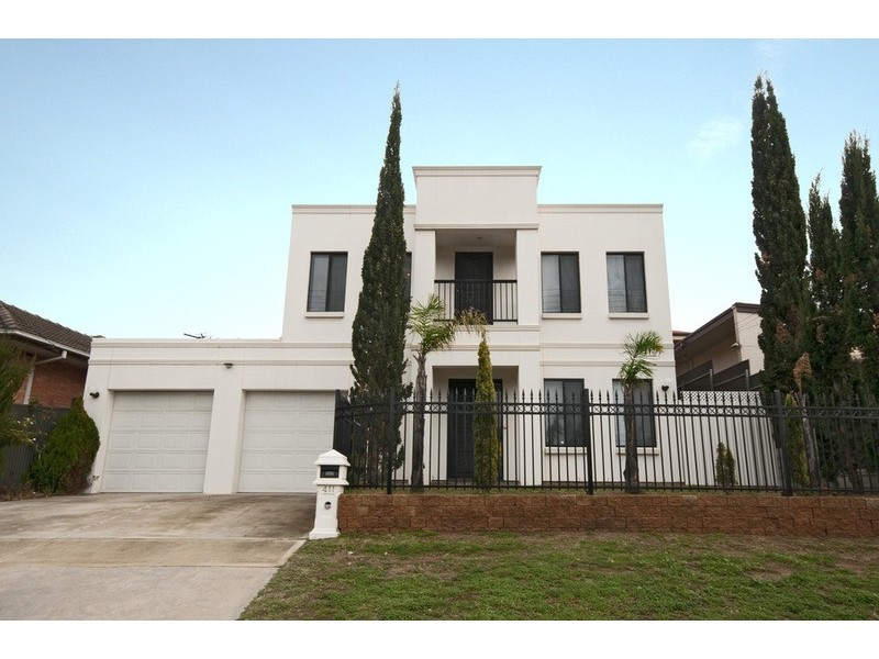 411 Military Road, Henley Beach SA 5022