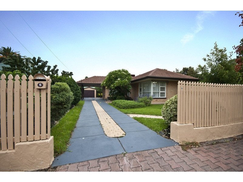 5 Ripon Road, Clarence Park SA 5034