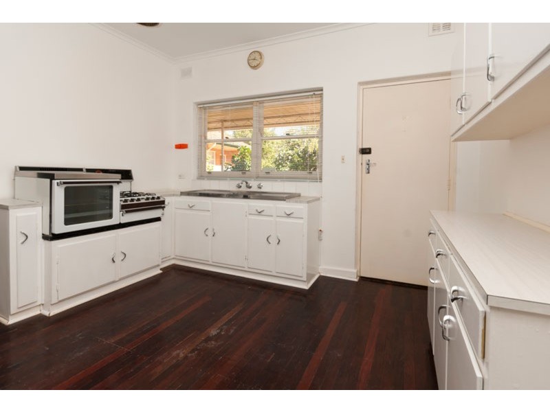 4 Water Street, Kensington Park SA 5068