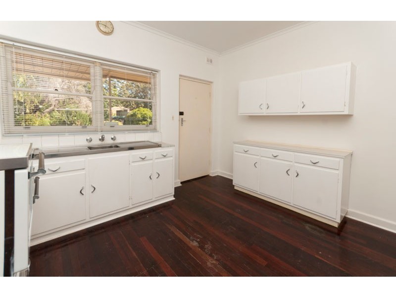 4 Water Street, Kensington Park SA 5068