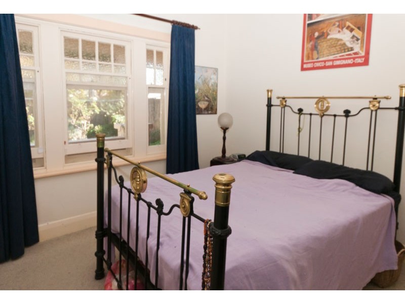 2 Elphyn Road, Kingswood SA 5062