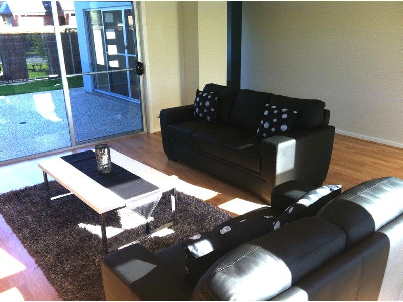 2/1a Montrose Avenue, Seaton SA 5023