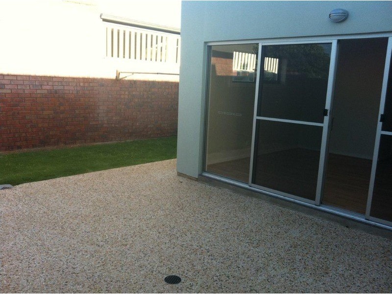 2/1a Montrose Avenue, Seaton SA 5023