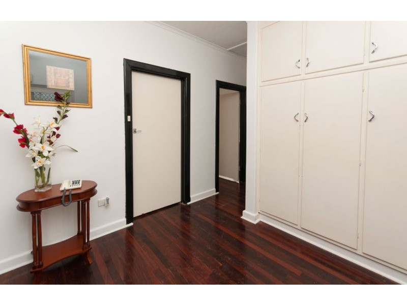 4 Water Street, Kensington Park SA 5068