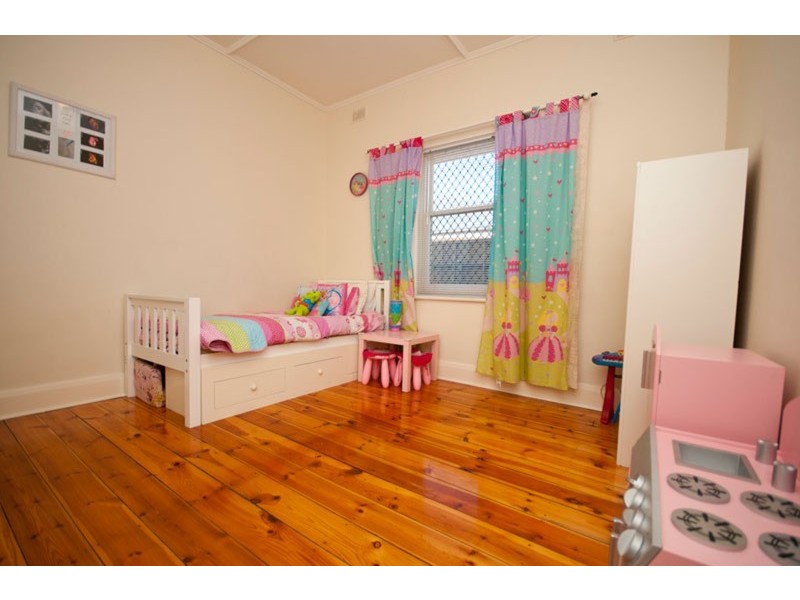 2 Stacy Street, Hendon SA 5014