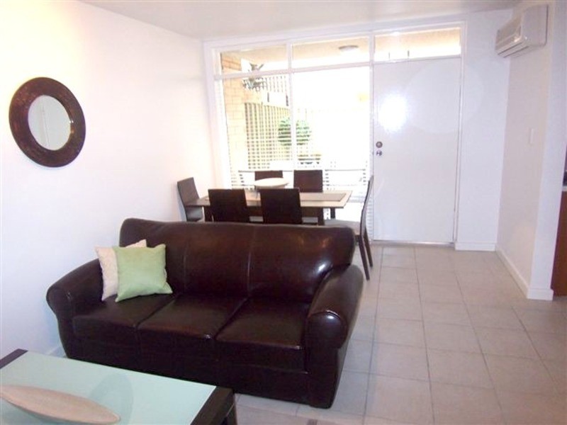 2/3 Broadway, Glenelg South SA 5045