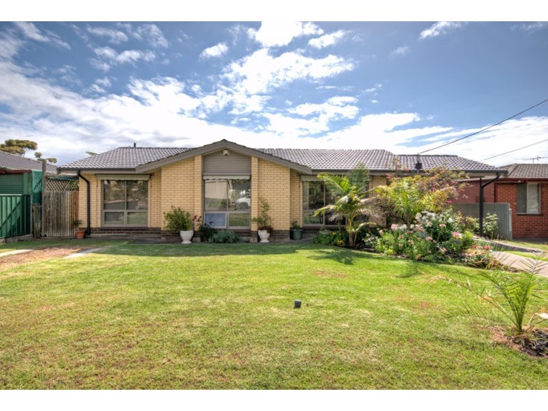 13 Salisbury Avenue, Morphett Vale SA 5162