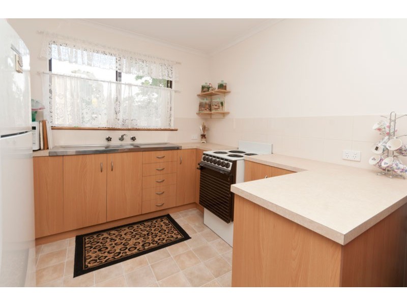 13 Salisbury Avenue, Morphett Vale SA 5162