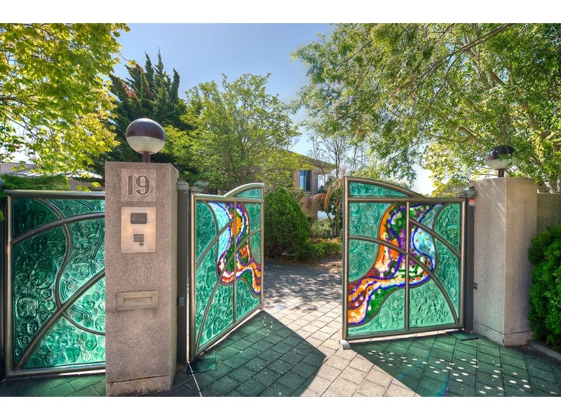 19 Burnalta Crescent, Burnside SA 5066