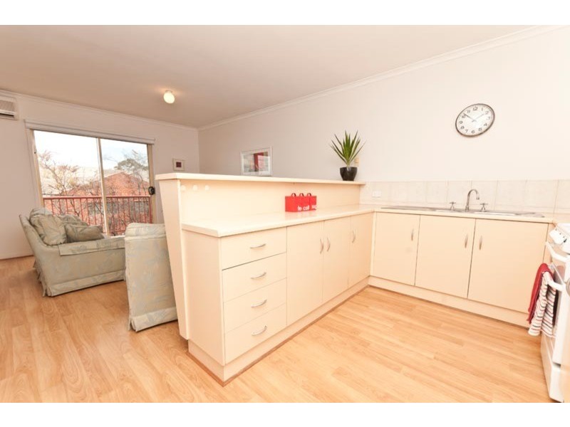 20/19 St Helena Place, Adelaide SA 5000