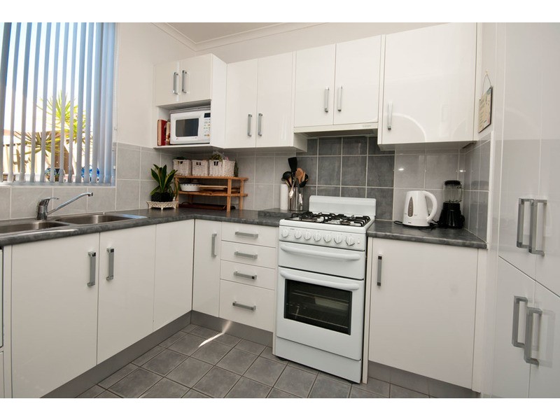 8/43 High Street, Glenelg SA 5045