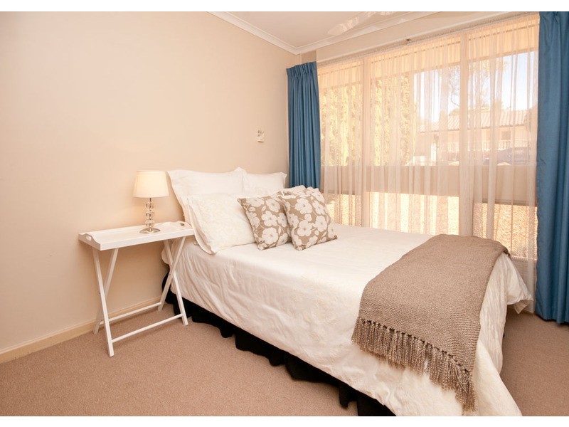 24 Gondola Grove, Para Hills SA 5096