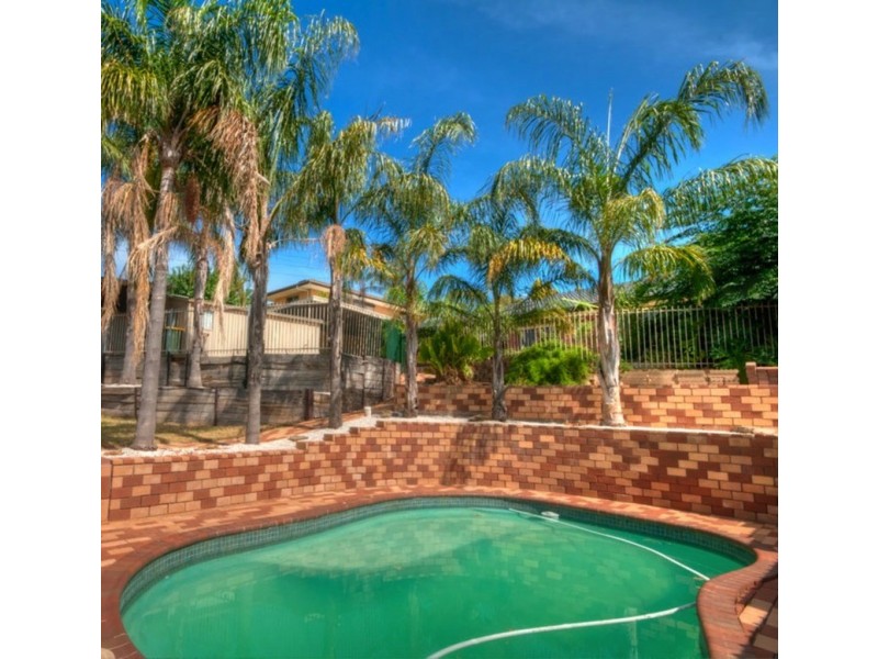 24 Gondola Grove, Para Hills SA 5096