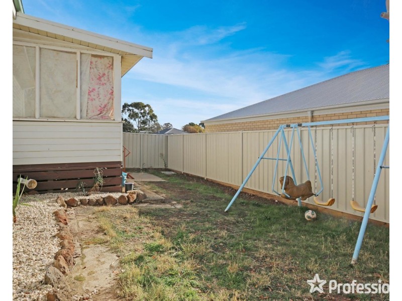 20 Dowding Street, California Gully VIC 3556