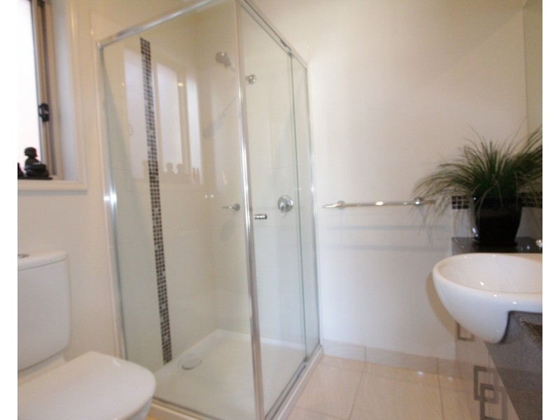 2 Maplewood Court, White Hills VIC 3550