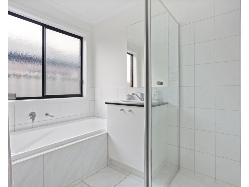 37 Saxby Drive, Strathfieldsaye VIC 3551