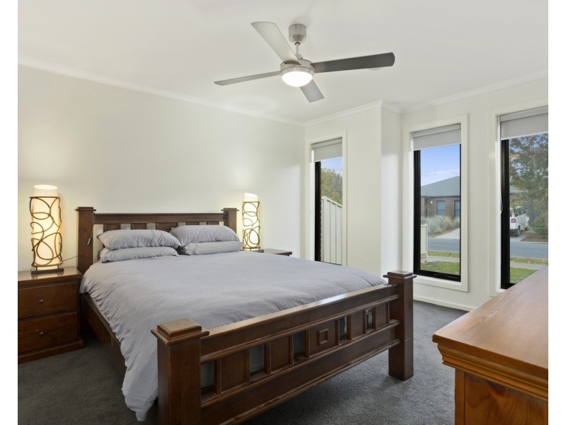 37 Saxby Drive, Strathfieldsaye VIC 3551