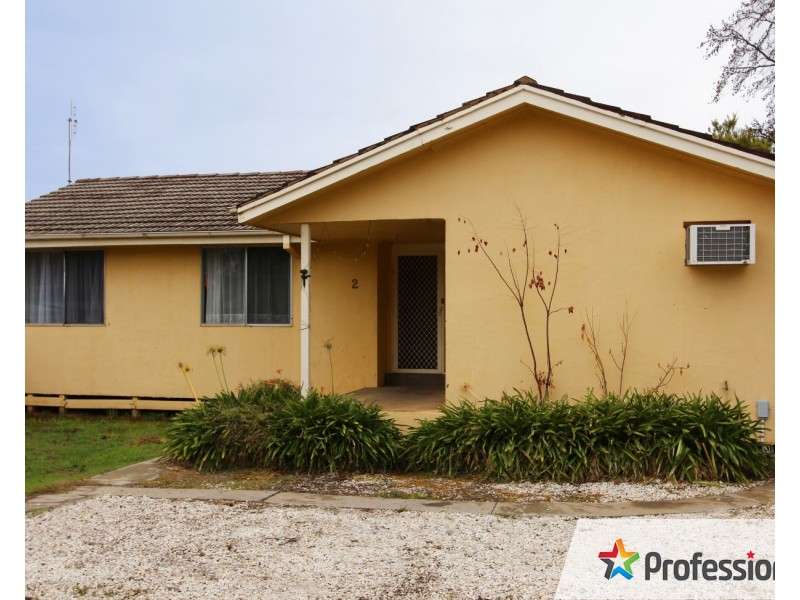 2/11 Cogo Court, Golden Square VIC 3555