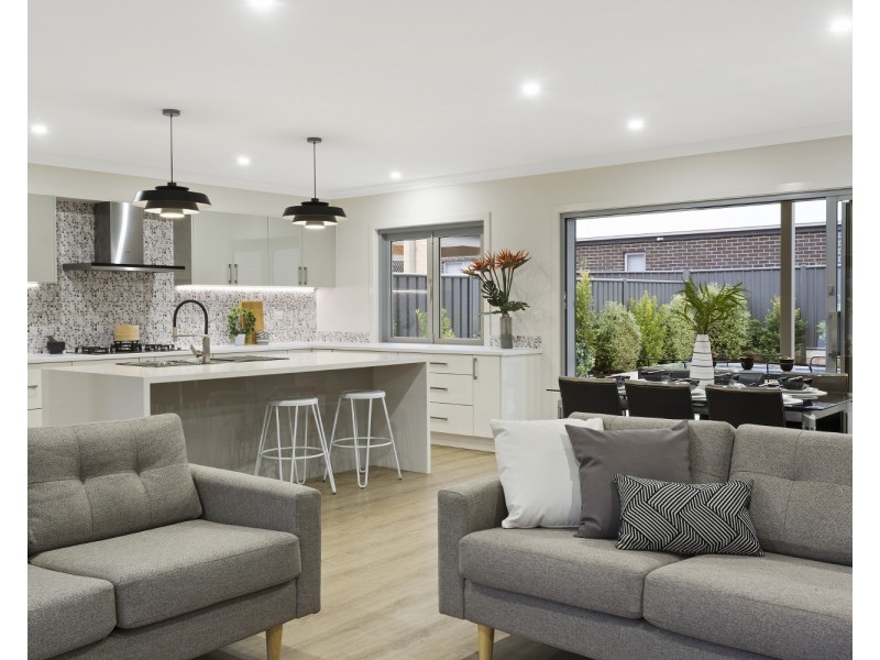 1 Chaplin Court, Eaglehawk VIC 3556