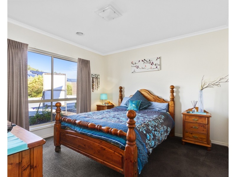 2 Maplewood Court, White Hills VIC 3550