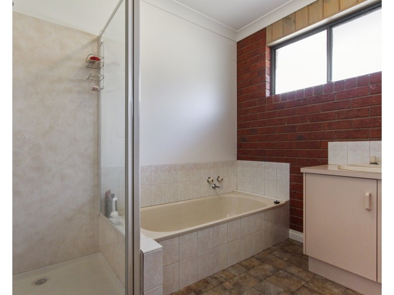 263 Carpenter Street, Spring Gully VIC 3550