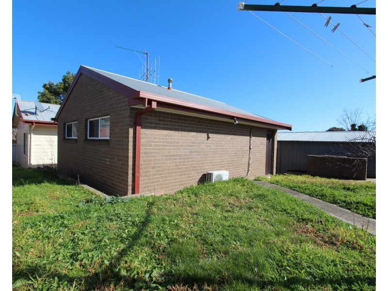 2 Peters Street, Long Gully VIC 3550