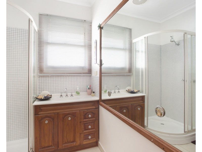 11 Grace Street, White Hills VIC 3550