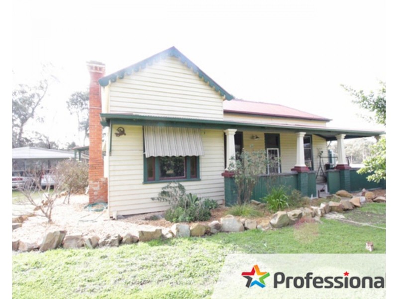 50 Goldsmiths Road, Eaglehawk VIC 3556