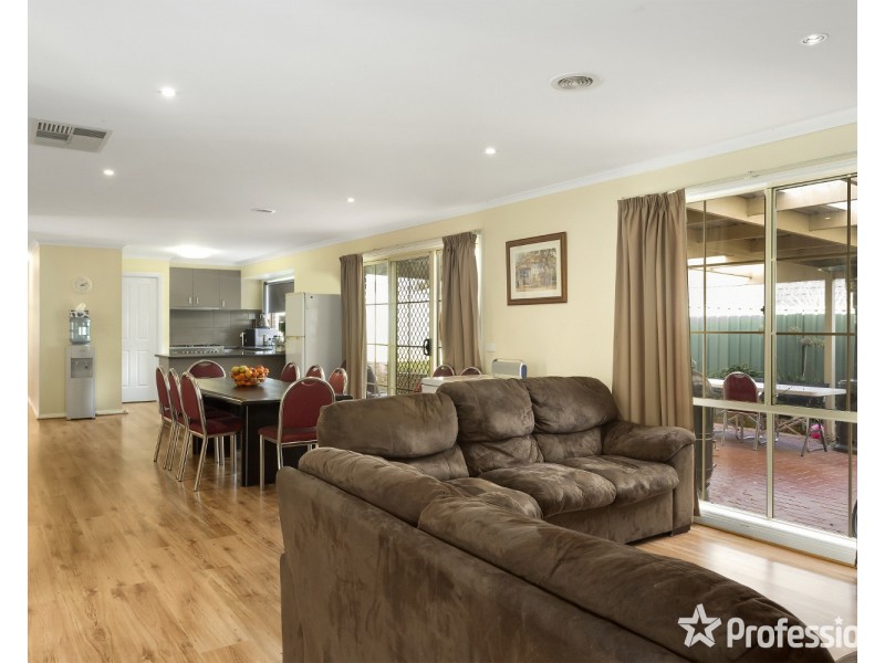 24 Aspera Way, Kangaroo Flat VIC 3555