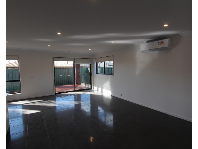 6 Sunrise Court, Kangaroo Flat VIC 3555