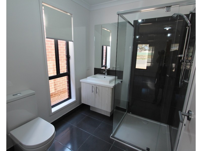 6 Sunrise Court, Kangaroo Flat VIC 3555