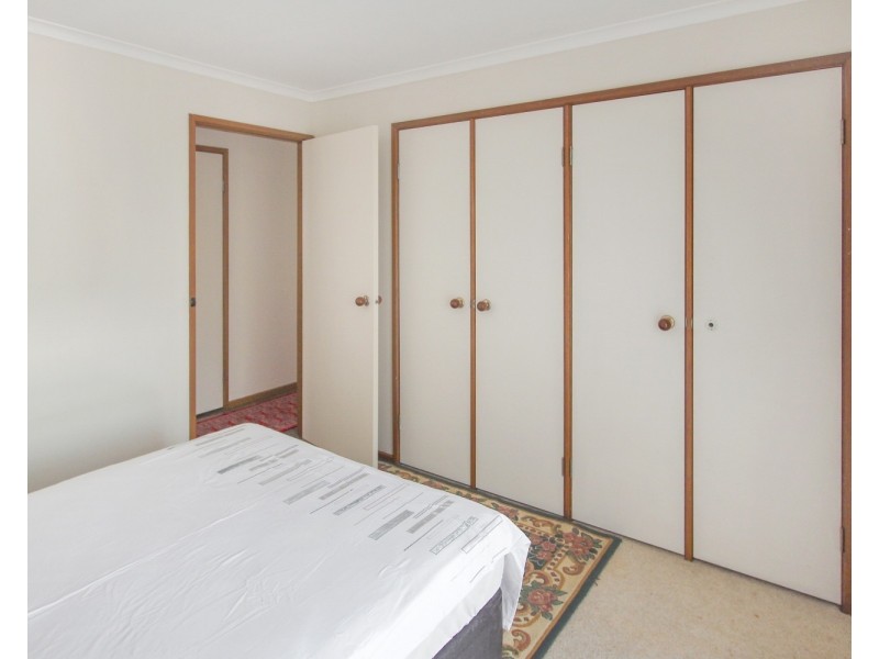 140 Crusoe Road, Kangaroo Flat VIC 3555