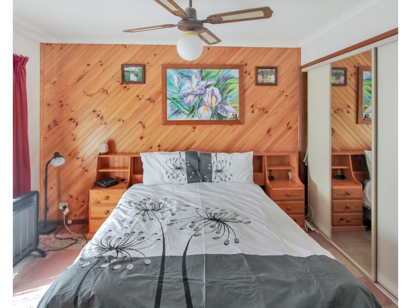 140 Crusoe Road, Kangaroo Flat VIC 3555