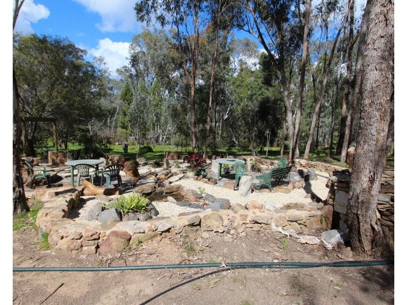 140 Crusoe Road, Kangaroo Flat VIC 3555