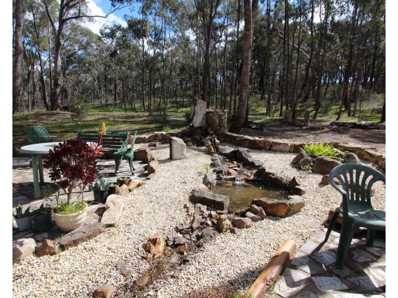 140 Crusoe Road, Kangaroo Flat VIC 3555