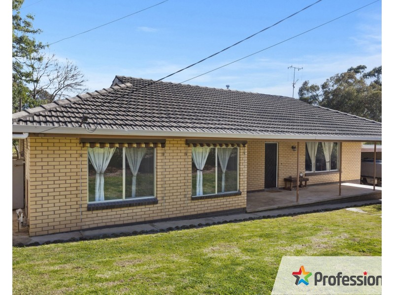 18 Shelley Street, Spring Gully VIC 3550