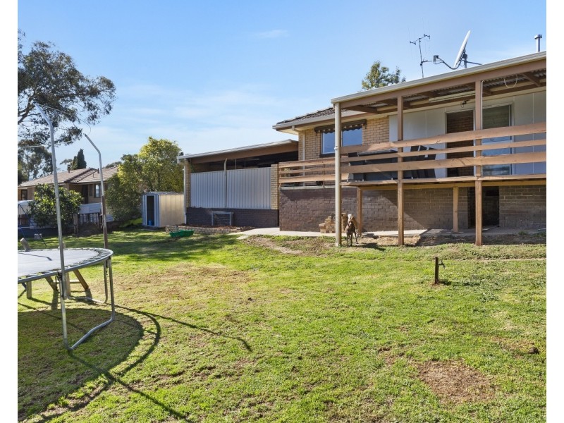 18 Shelley Street, Spring Gully VIC 3550