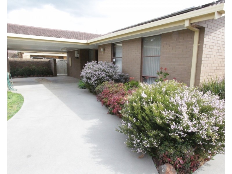 57 Short Street, Kangaroo Flat VIC 3555