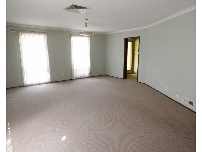 57 Short Street, Kangaroo Flat VIC 3555