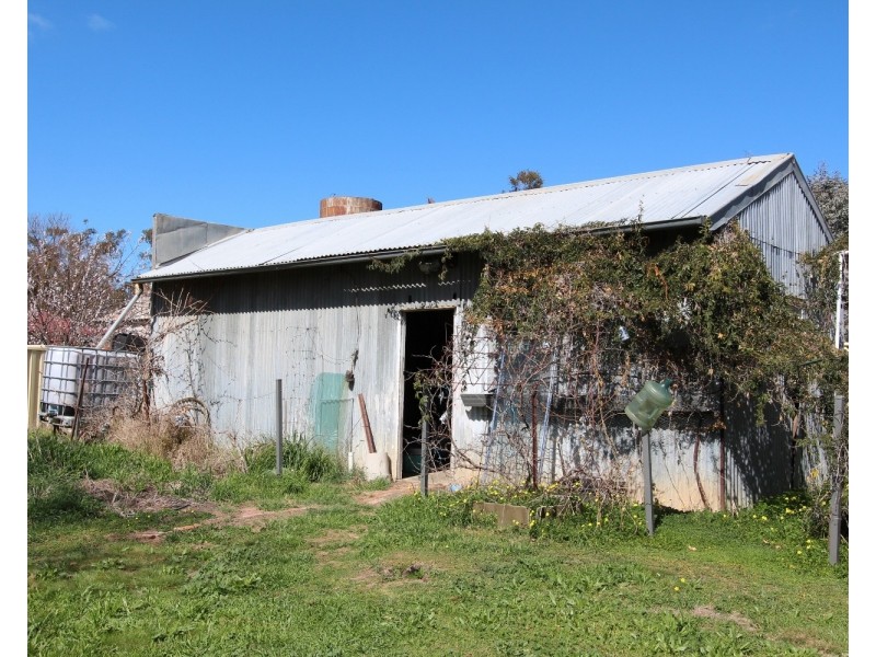 62  Hervey Street, Elmore VIC 3558